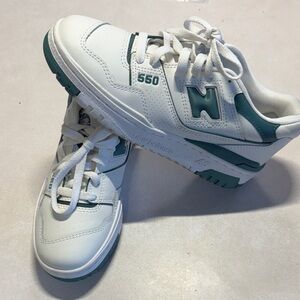 New Balance Women's Sneakers in White and Teal